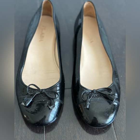Prada Black Cap Toe Ballerina Calfskin Black Patent Leather - Picture 3 of 6